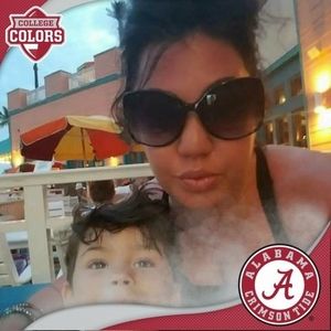 Meet your Posher, April